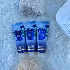 ♥️NWT Bath & Body Works Denim & Daises 3 Pieces Body cream 8 oz/ 226g🥰